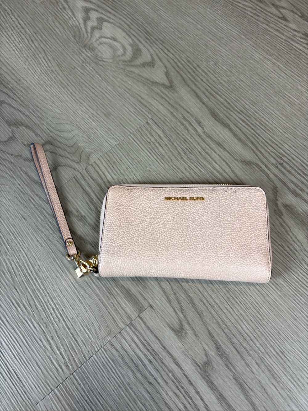 Michael Kors Pale Pink Pebbled Leather Wristlet Wallet with Gold Hardware